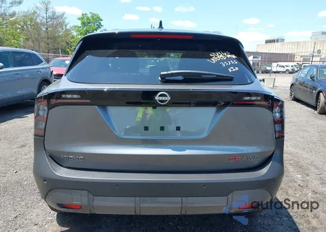2025 Nissan Kicks Sr Intelligent Awd from USA, damaged, VIN 3N8AP6DB2SL321837